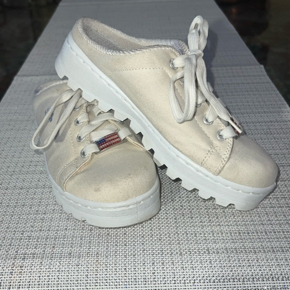 🇺🇸SKETCHERS Vintage platform street sweets SKECHERS, SLIP ON size6.5 off white